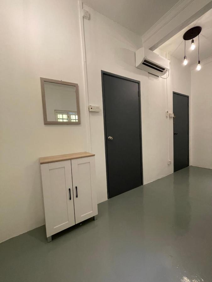 Guest House "Feel At Home" Near A Famosa Fortress & Stadhuys 말라카 외부 사진